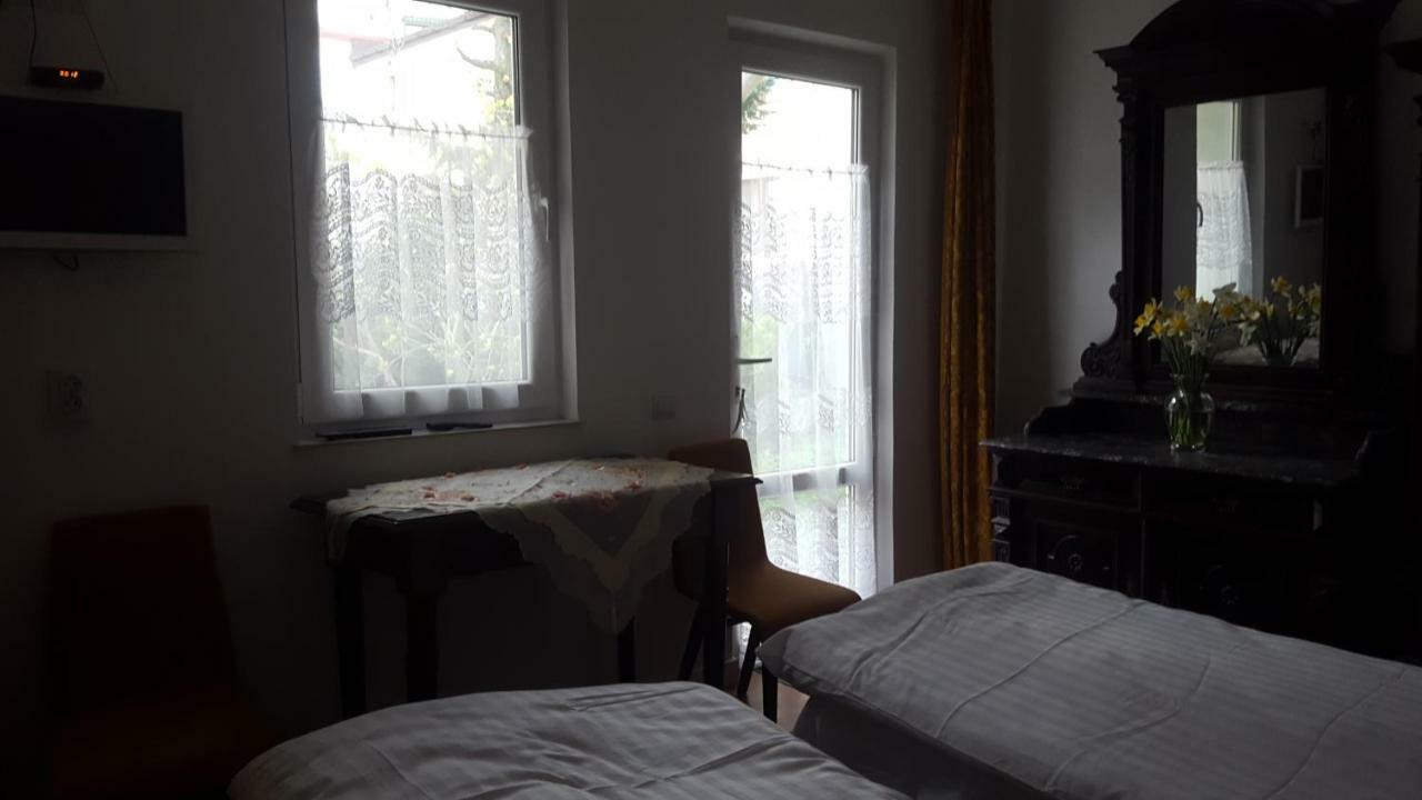 Room In An Old House Truskavets Exterior photo