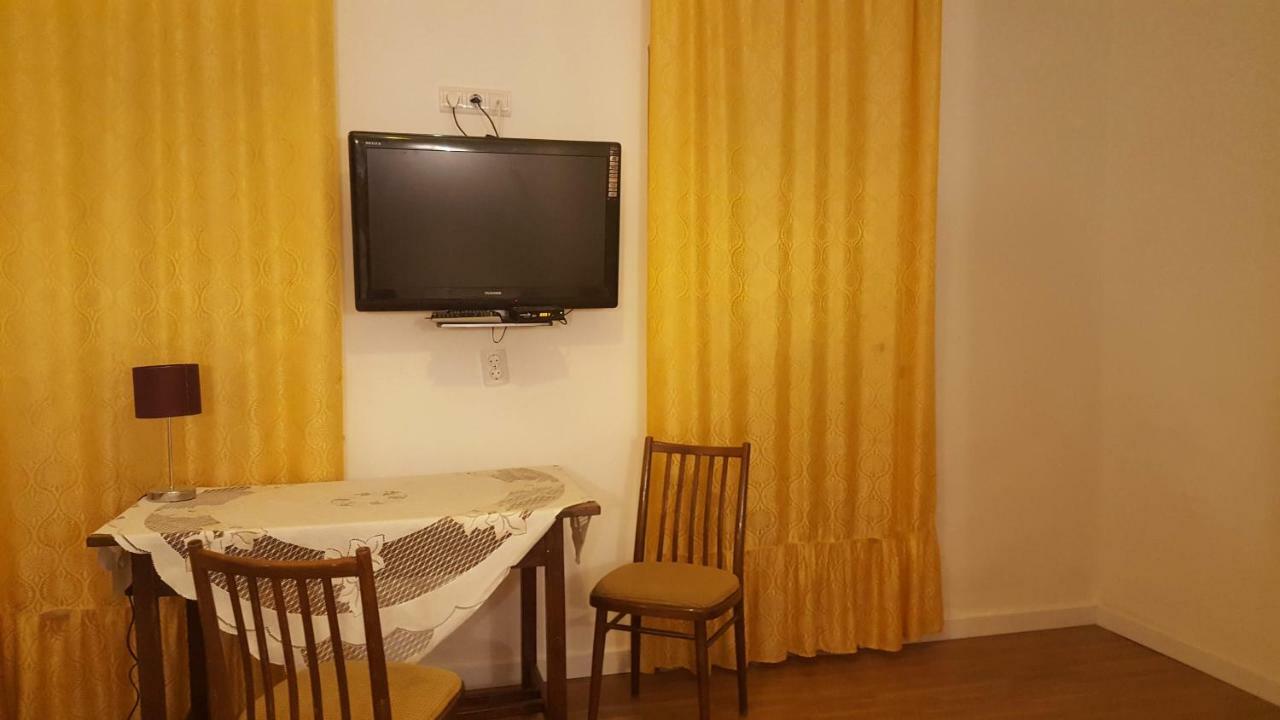 Room In An Old House Truskavets Exterior photo
